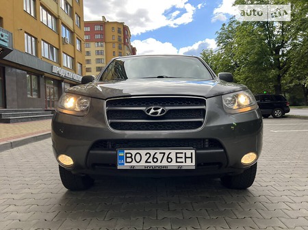 Hyundai Santa Fe 2008  випуску Луцьк з двигуном 2.2 л дизель позашляховик механіка за 9150 долл. 