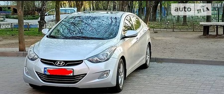 Hyundai Elantra 2012  випуску Суми з двигуном 0 л  седан автомат за 9200 долл. 