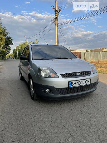 Ford Fiesta 2008  випуску Одеса з двигуном 1.4 л бензин хэтчбек механіка за 5500 долл. 