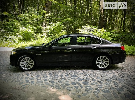 BMW 535 2014  випуску Рівне з двигуном 3 л дизель седан автомат за 21500 долл. 