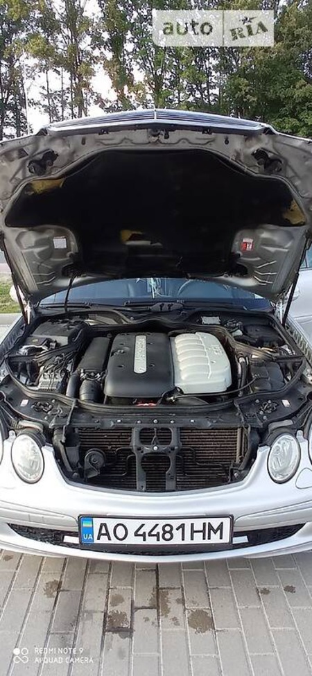 Mercedes-Benz E 320 2003  випуску Тернопіль з двигуном 3.2 л дизель седан автомат за 8000 долл. 