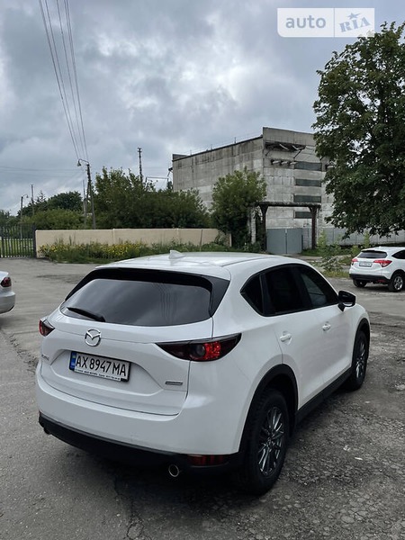 Mazda CX-5 2019  випуску Харків з двигуном 2.5 л бензин позашляховик автомат за 22900 долл. 