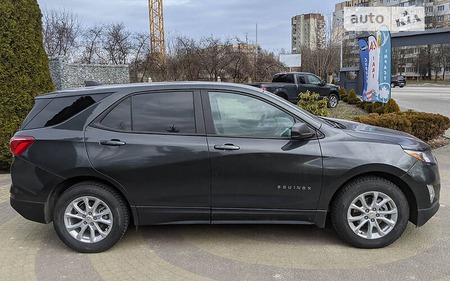 Chevrolet Equinox 2020  випуску Львів з двигуном 1.5 л бензин позашляховик автомат за 17700 долл. 