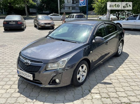 Chevrolet Cruze 2014  випуску Одеса з двигуном 1.4 л  седан автомат за 5350 долл. 