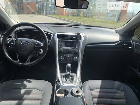 Ford Fusion 2013  випуску Івано-Франківськ з двигуном 0 л бензин седан автомат за 9600 долл. 