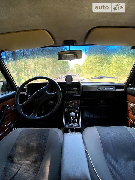 Lada 2107 1998  випуску Чернігів з двигуном 1.5 л  седан механіка за 1050 долл. 