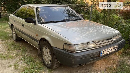 Mazda 626 1988  випуску Івано-Франківськ з двигуном 2 л бензин хэтчбек механіка за 1650 долл. 