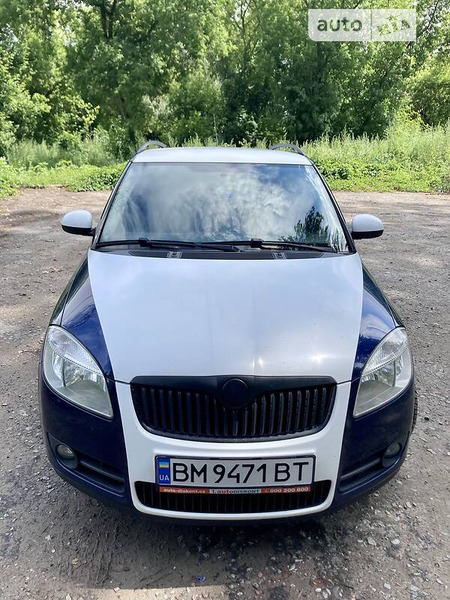 Skoda Fabia 2008  випуску Суми з двигуном 1.2 л  універсал механіка за 5100 долл. 