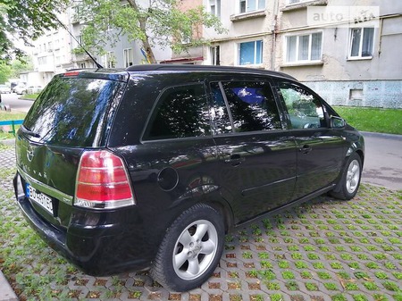 Opel Zafira Tourer 2006  випуску Тернопіль з двигуном 1.9 л дизель мінівен механіка за 4400 долл. 