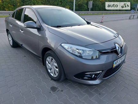 Renault Fluence 2014  випуску Вінниця з двигуном 1.5 л дизель седан автомат за 11900 долл. 