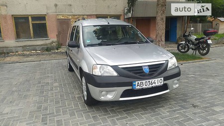 Dacia Logan 2008  випуску Вінниця з двигуном 1.6 л бензин універсал механіка за 4999 долл. 