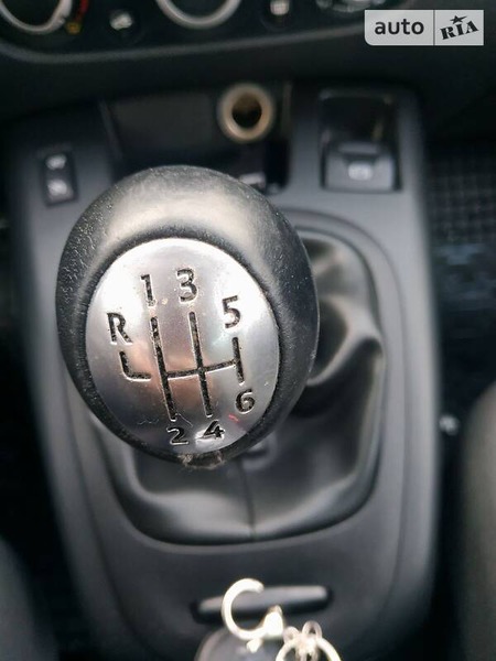 Renault Scenic 2012  випуску Львів з двигуном 1.5 л дизель хэтчбек механіка за 7800 долл. 