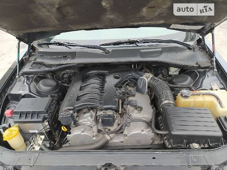 Chrysler 300C 2005  випуску Дніпро з двигуном 3.5 л бензин седан автомат за 9800 долл. 