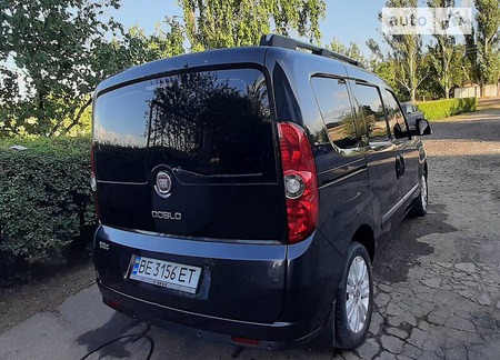 Fiat Doblo 2012  випуску Миколаїв з двигуном 1.4 л  мінівен механіка за 8000 долл. 