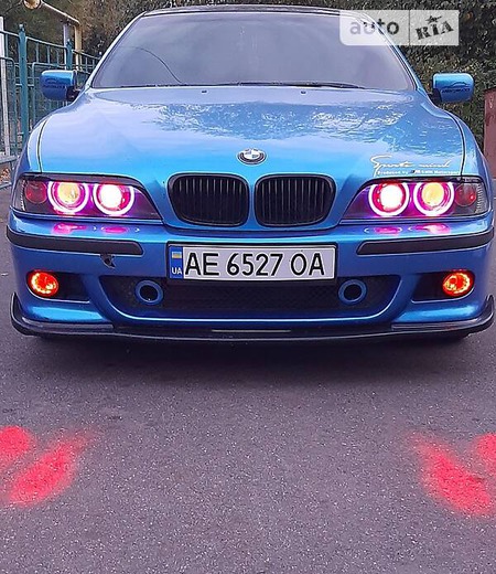BMW 535 1999  випуску Дніпро з двигуном 3.5 л  седан механіка за 4400 долл. 