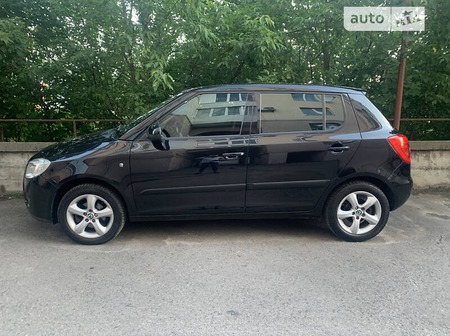 Skoda Fabia 2007  випуску Львів з двигуном 1.6 л бензин хэтчбек автомат за 6450 долл. 