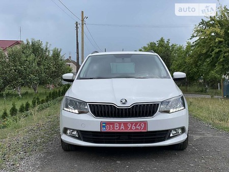 Skoda Fabia 2016  випуску Луцьк з двигуном 1.4 л дизель універсал механіка за 8900 долл. 