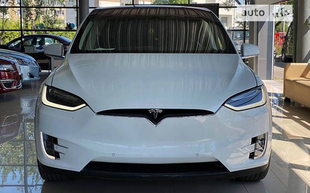 Tesla X 2016  випуску Івано-Франківськ з двигуном 0 л електро позашляховик автомат за 59000 долл. 