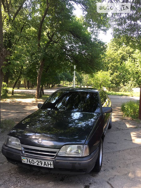 Opel Omega 1988  випуску Дніпро з двигуном 0 л  седан  за 2300 долл. 