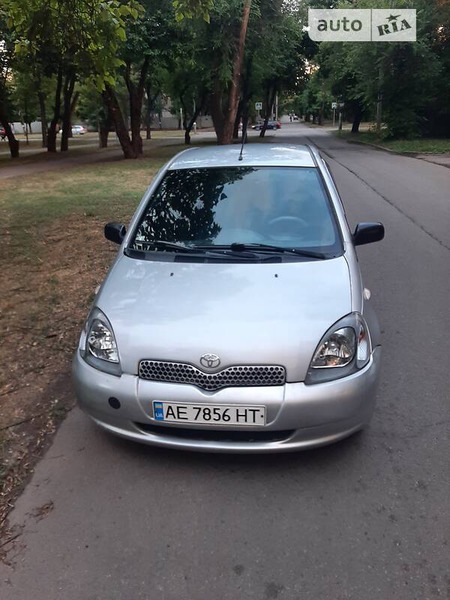 Toyota Yaris 2003  випуску Дніпро з двигуном 1.3 л бензин хэтчбек автомат за 3300 долл. 