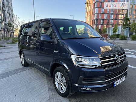 Volkswagen Multivan 2018  випуску Київ з двигуном 2 л дизель мінівен автомат за 67000 долл. 