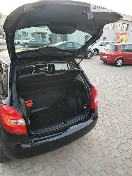 Skoda Fabia 2008  випуску Полтава з двигуном 1.2 л бензин хэтчбек механіка за 5333 долл. 