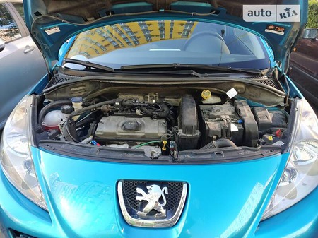 Peugeot 207 2011  випуску Київ з двигуном 1.4 л  хэтчбек механіка за 4600 долл. 
