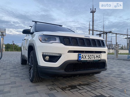 Jeep Compass 2018  випуску Дніпро з двигуном 2.4 л бензин позашляховик автомат за 18000 долл. 