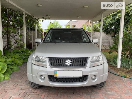 Suzuki Grand Vitara 2008  випуску Київ з двигуном 2 л бензин позашляховик автомат за 7000 долл. 