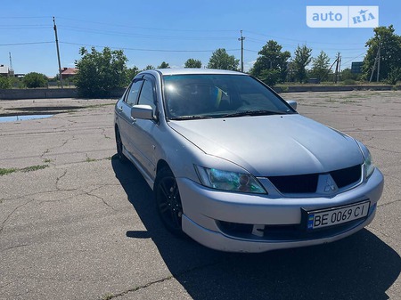 Mitsubishi Lancer 2006  випуску Миколаїв з двигуном 2 л  седан автомат за 5000 долл. 