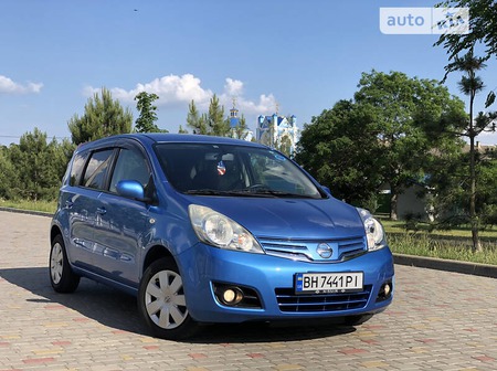 Nissan Note 2012  випуску Одеса з двигуном 1.5 л бензин хэтчбек автомат за 7800 долл. 