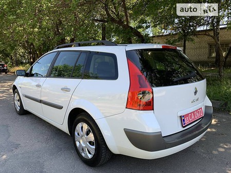 Renault Megane 2005  випуску Харків з двигуном 2 л бензин універсал автомат за 5700 долл. 