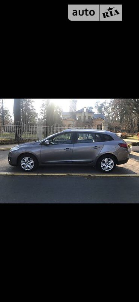 Renault Megane 2012  випуску Київ з двигуном 1.5 л дизель універсал механіка за 8200 долл. 