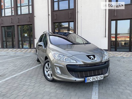 Peugeot 308 SW 2010  випуску Львів з двигуном 1.6 л дизель універсал механіка за 6999 долл. 