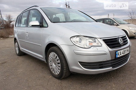 Volkswagen Touran 2008  випуску Одеса з двигуном 1.4 л бензин мінівен механіка за 7800 долл. 