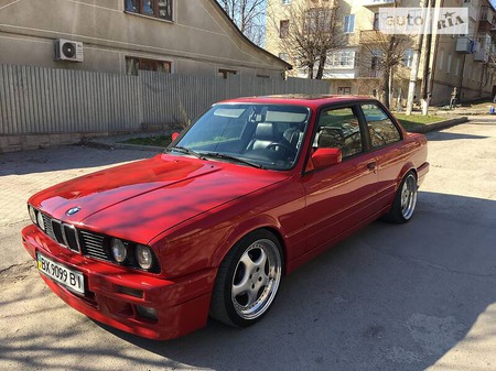 BMW 316 1988  випуску Хмельницький з двигуном 1.8 л бензин купе  за 13000 долл. 