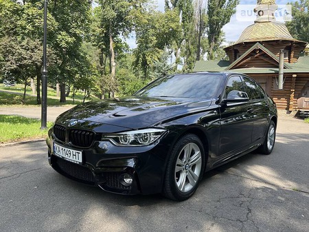 BMW 330 2017  випуску Київ з двигуном 2 л бензин седан автомат за 22000 долл. 
