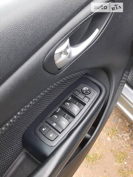 Dodge Dart 2015  випуску Львів з двигуном 2.4 л бензин седан автомат за 9300 долл. 