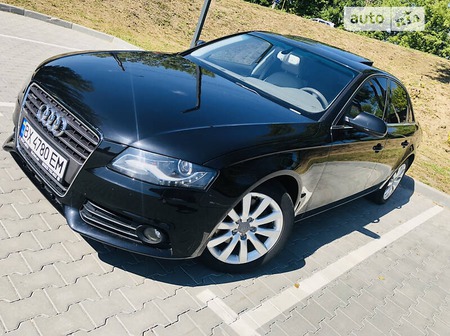 Audi A4 Limousine 2011  випуску Хмельницький з двигуном 2 л бензин седан автомат за 9200 долл. 
