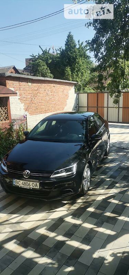 Volkswagen Jetta 2012  випуску Львів з двигуном 2.5 л бензин седан автомат за 7800 долл. 