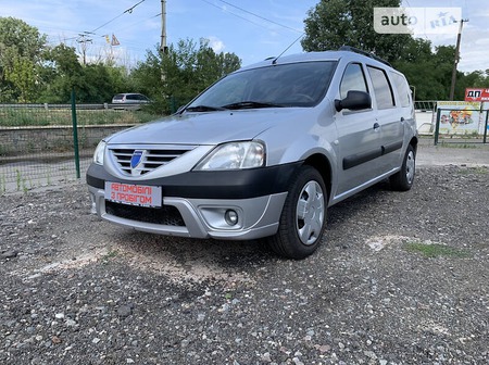 Dacia Logan MCV 2007  випуску Київ з двигуном 1.6 л бензин універсал механіка за 5200 долл. 