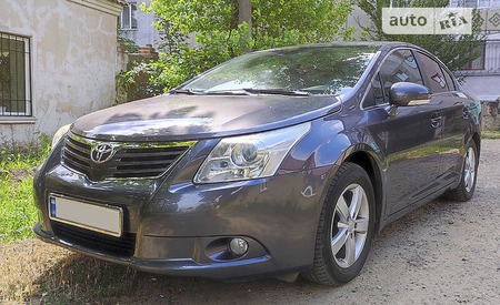 Toyota Avensis 2010  випуску Одеса з двигуном 1.8 л бензин седан механіка за 9600 долл. 