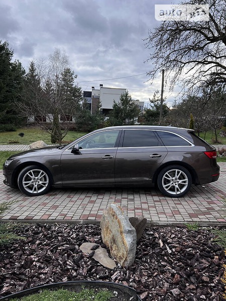 Audi A4 Limousine 2018  випуску Львів з двигуном 0 л дизель універсал автомат за 23600 долл. 