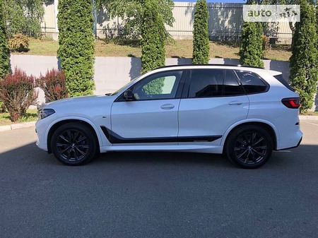 BMW X5 M 2021  випуску Київ з двигуном 3 л дизель позашляховик автомат за 98000 долл. 