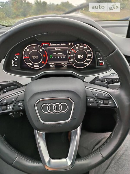 Audi Q7 2015  випуску Кропивницький з двигуном 3 л дизель позашляховик автомат за 42500 долл. 