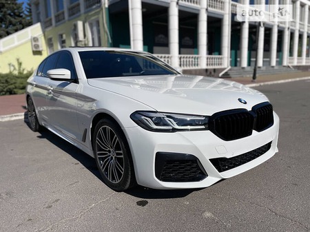BMW 540 2018  випуску Черкаси з двигуном 3 л  седан  за 55000 долл. 