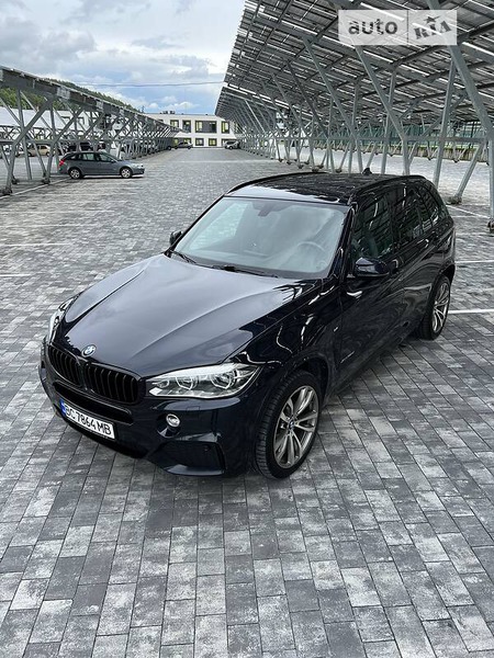 BMW X5 2015  випуску Львів з двигуном 3 л дизель позашляховик автомат за 40000 долл. 