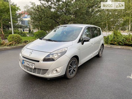 Renault Scenic 2011  випуску Полтава з двигуном 1.6 л дизель мінівен механіка за 8400 долл. 