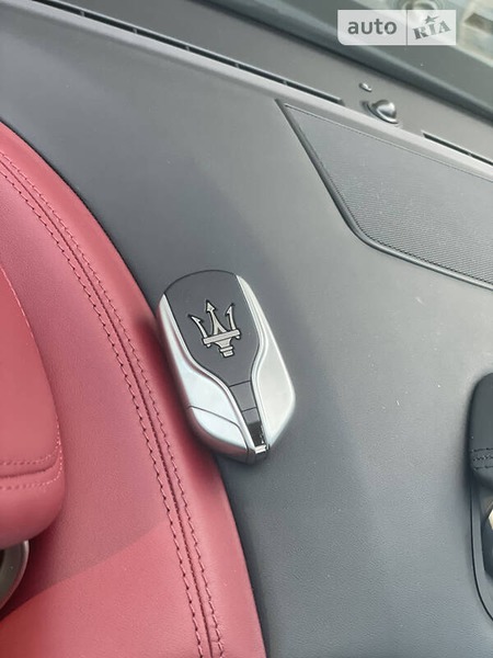 Maserati Ghibli 2014  випуску Київ з двигуном 3 л бензин седан автомат за 33333 долл. 