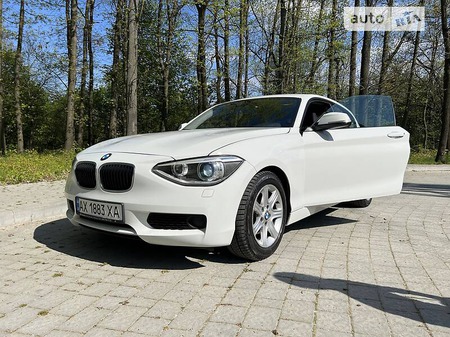 BMW 116 2013  випуску Львів з двигуном 1.6 л бензин хэтчбек автомат за 15000 долл. 